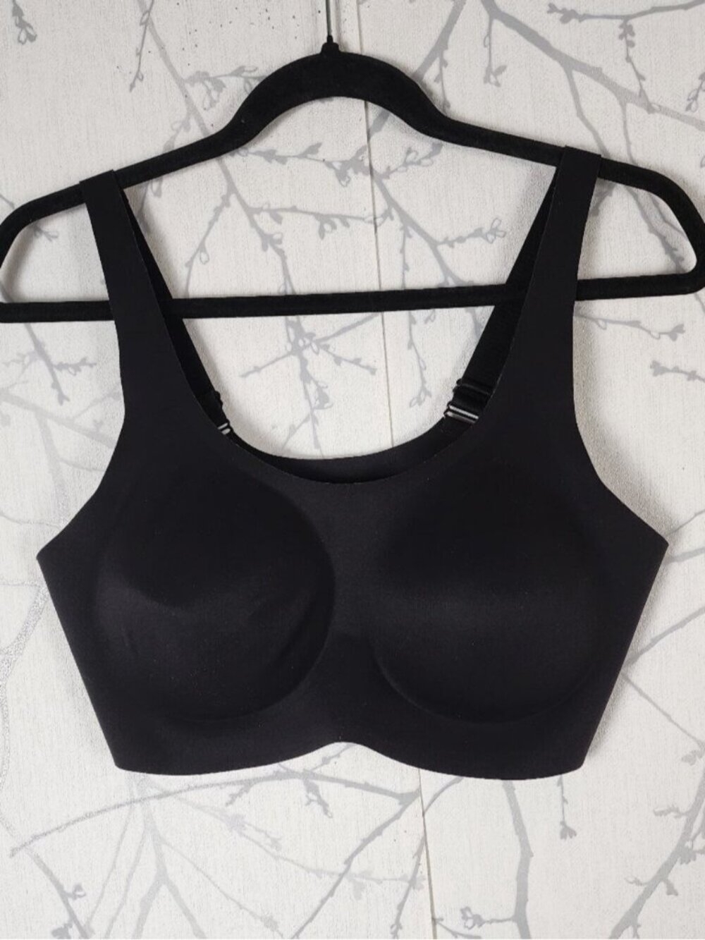 Knix Black Padded Revolution Adjustable Scoop Neck Wireless Bra